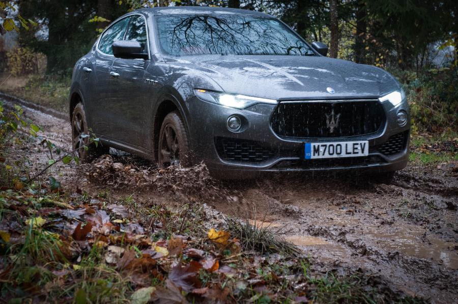  Maserati Levante 2016 года  (UK) (фото 7 из 32)